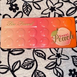 Too faced sweet peach palette